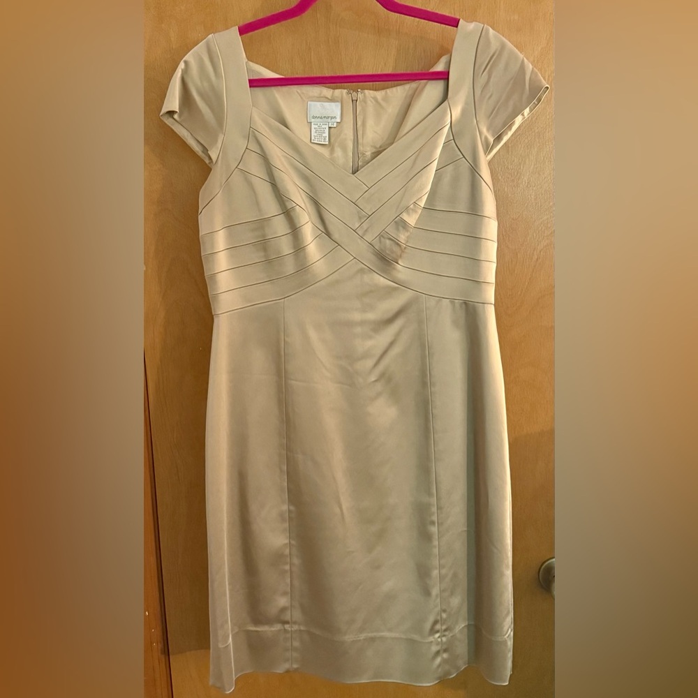 Donna Morgan gold Midi Dress